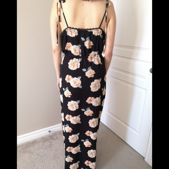 Floor-length floral dress with slit - Picture 3 of 3